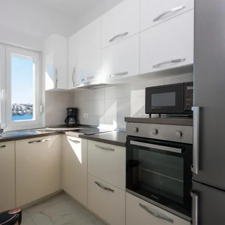 Happy * روغوزنيكا